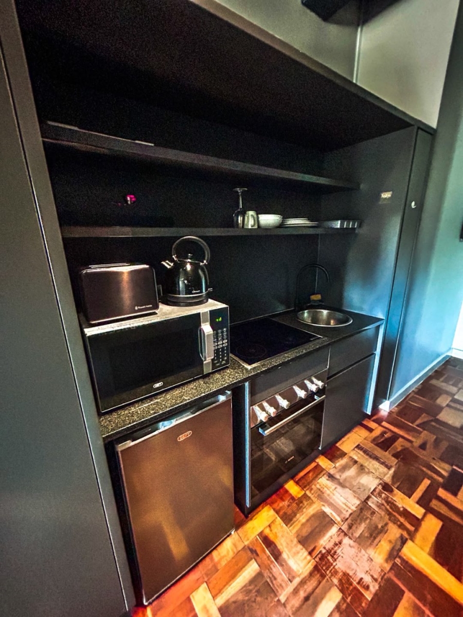 1 Bedroom Property for Sale in Cape Town City Centre Western Cape